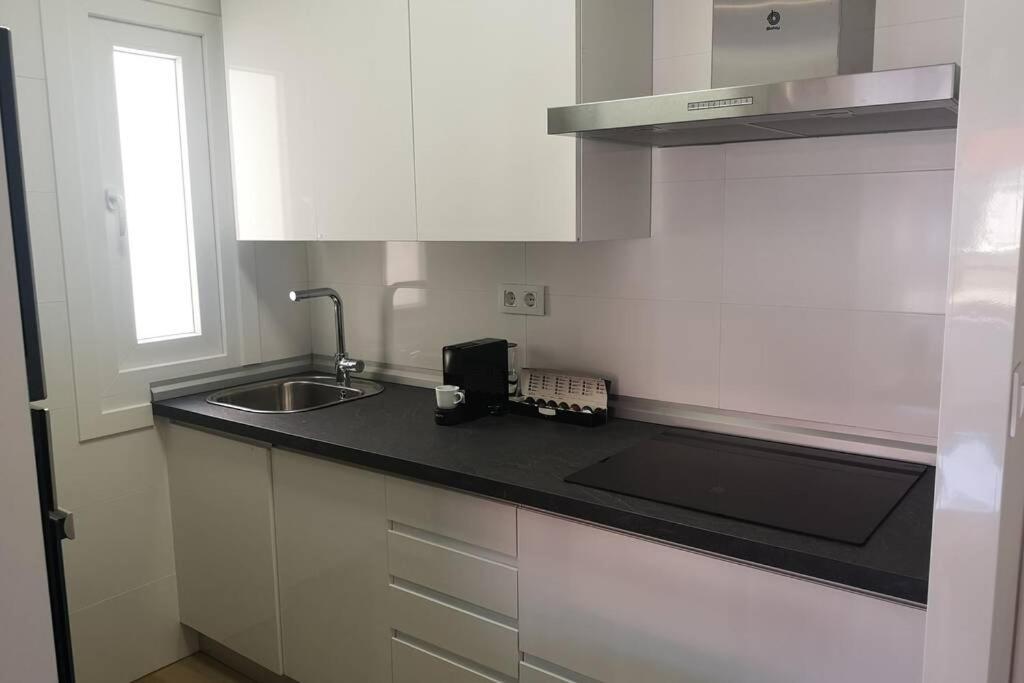 Piso Moderno Con Garaje En El Centro De Vigo Lägenhet Exteriör bild